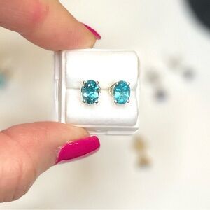 Elegant Blue Stud Earrings, APATITE OVALS 1.50tcw, 925 SILVER, BRAND NEW